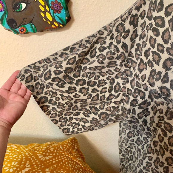 Vintage 80s leopard print button down blouse - Picture 10 of 11